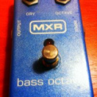 Бас-гитарная педаль-октавер Dunlop MXR bass octave