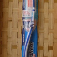Зубная щетка Aquafresh Interdental Medium