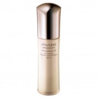 Эмульсия для лица Shiseido Benefiance WrinkleResist 24 SPF15 дневная