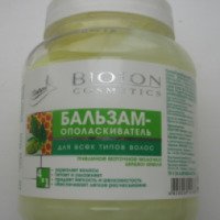 Бальзам-ополаскиватель для всех типов волос Bioton Cosmetics "Шишки хмеля и пчелиное маточное молочко"