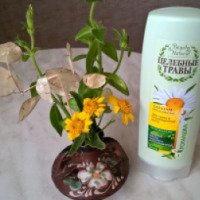 Бальзам-ополаскиватель Beauty & Natural Целебные травы "Ромашка" для сухих и поврежденных волос
