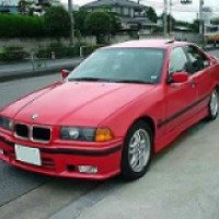 Автомобиль BMW 320i E36 седан