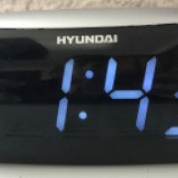 Радиоприемник с будильником Hyundai-1550