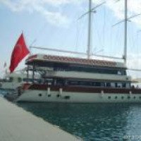 Экскурсия: прогулка на трехпалубной яхте Кемер-Анталия (Турция)