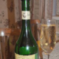 Шампанское "Цимлянское игристое" вино игристое белое полусладкое