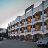 Отель Hotel Piedra Paloma Estepona 2* 