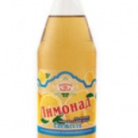 Безалкогольный сильногазированный напиток Зауральские напитки "Лимонад"