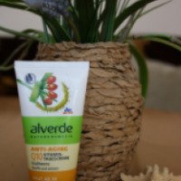 Антивозрастной крем Alverde Anti-Aging Q10 Vitamin-Tagescreme 30+ с ягодами годжи и витамином Е