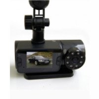 Автомобильный видеорегистратор ES190