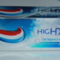 Зубная паста Aquafresh High Definition White "Светящаяся мята"