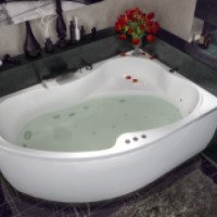 Акриловая ванна Capri 170*110