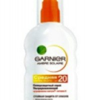 Солнцезащитный спрей Garnier Ambre Solaire Увлажнение 12 часов (SPF 20)