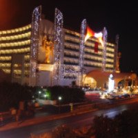 Отель Azura Deluxe Resort & Spa Hotel 5* 
