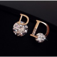 Серьги гвоздички DIOR