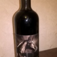 Вино полусухое Vranac
