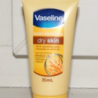 Лосьон для тела Vaseline "Total Moisture Dry Skin"