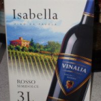 Красное полусладкое вино Vinalia "Изабелла"
