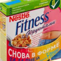 Хлопья пшеничные Nestle Fitness & Fruits