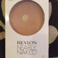 Компактная пудра Revlon Nearly Naked