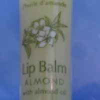 Бальзам для губ Attirance Almond Lip Balm "Миндаль"