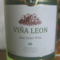 Вино белое полусладкое Vina Leon