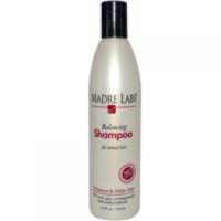 Шампунь Madre Labs Balancing Shampoo Pomegranate & Mellow Mint для нормальных волос