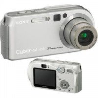 Цифровой фотоаппарат Sony Cyber-shot DSC-P200