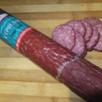 Колбаса варено-копченая высшего сорта Роганский мясокомбинат "Сервелат"