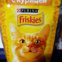 Консервированный полнорационный корм для взрослых кошек Friskies "С курицей в подливе"