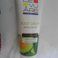 Смягчающий питательный крем для ног Levuare Foot Cream "Алоэ и авокадо"