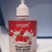 Крем-гель для душа Origami "Молоко и земляника"