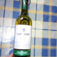 Вино белое полусладкое Lustdorf premium "Траминер"