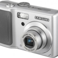 Цифровой фотоаппарат Samsung D75