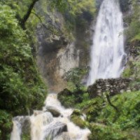 Водопад Махунцети 