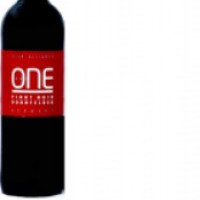 Вино красное сухое Wine international ONE Pinot Noir Dornfelder