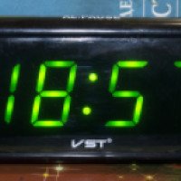 Цифровые часы-будильник VST-730