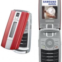 Мобильный телефон Samsung E490