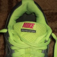 Кроссовки женские Nike Revolution