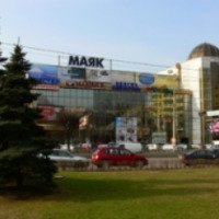 Торговый центр "Маяк" на ул. Театральной (Россия, Калининград)