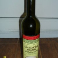 Вино виноградное натурально полусладкое "Алазанская долина"