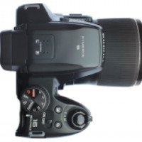 Цифровой фотоаппарат Fujifilm S8200