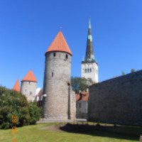 Крепостная стена и башни 