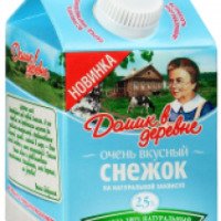 Кисломолочный продукт Домик в деревне "Снежок"