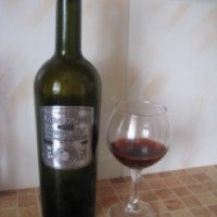 Вино столовое полусладкое красное Lavinchi Саперави