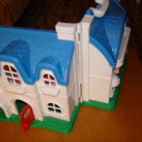 Домик игрушечный с набором игрушек Redbox