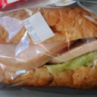 Сэндвич с куриным рулетом Скай Фуд Внуково