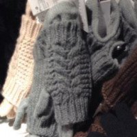 Комплект шапка и перчатки Bershka