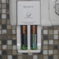 Зарядное устройство для аккамуляторных батареек Sony BCG -34HWN