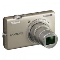 Цифровой фотоаппарат Nikon Coolpix S6200