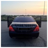 Автомобиль Mercedes-Benz S-Class